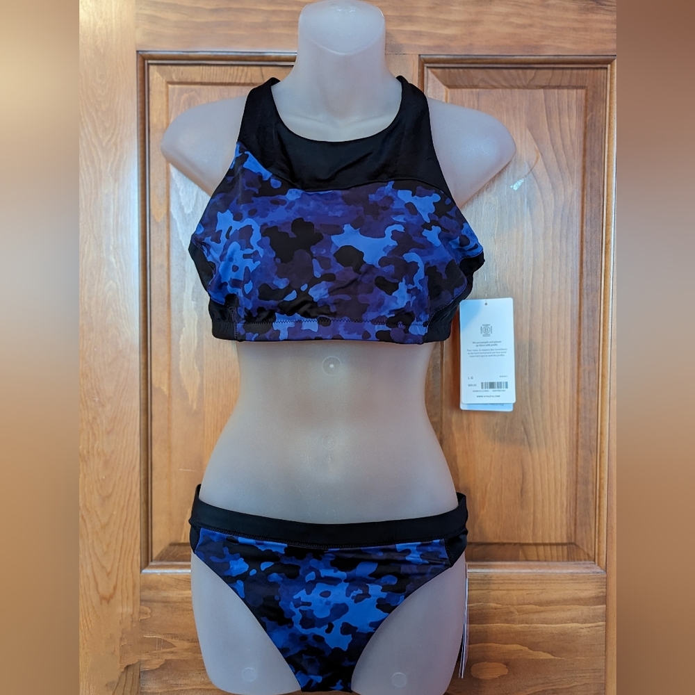 Athleta NWT 2pc Freestyle Camo High Neck Bikini Set, Blue Camo Padded Top. Large